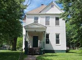 930 W 14th St, Davenport, IA
