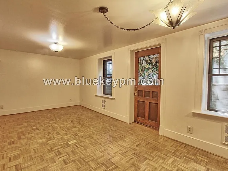 3419 SW Naito Pkwy — Photo 4