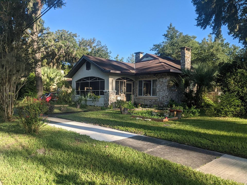 1st image of 438 NE 9th Ave