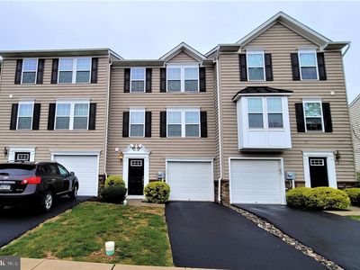 111 Susan Cir, North Wales, PA, 19454