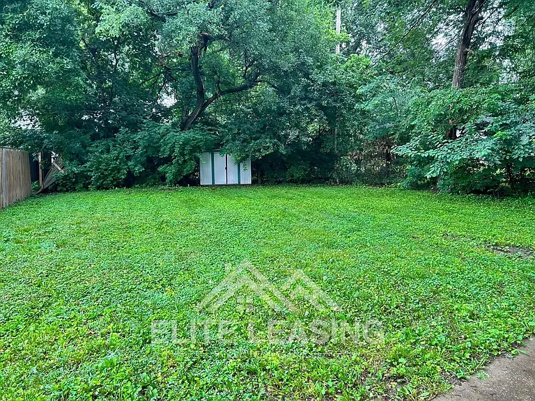 2404 SW Plass Ave — Photo 7