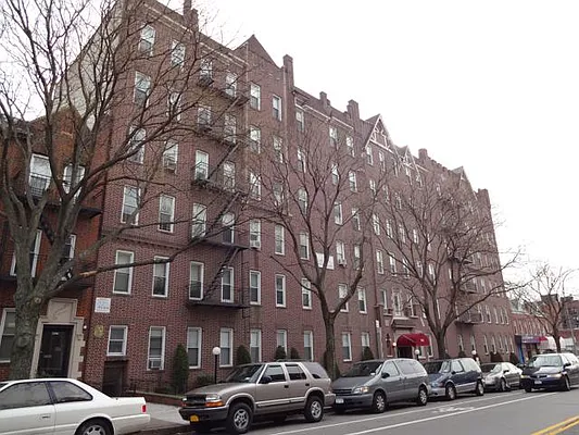 Sold by Remax Real Estate Professionals | media 16