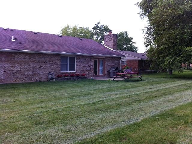 2nd image of 2415 New Castle Dr