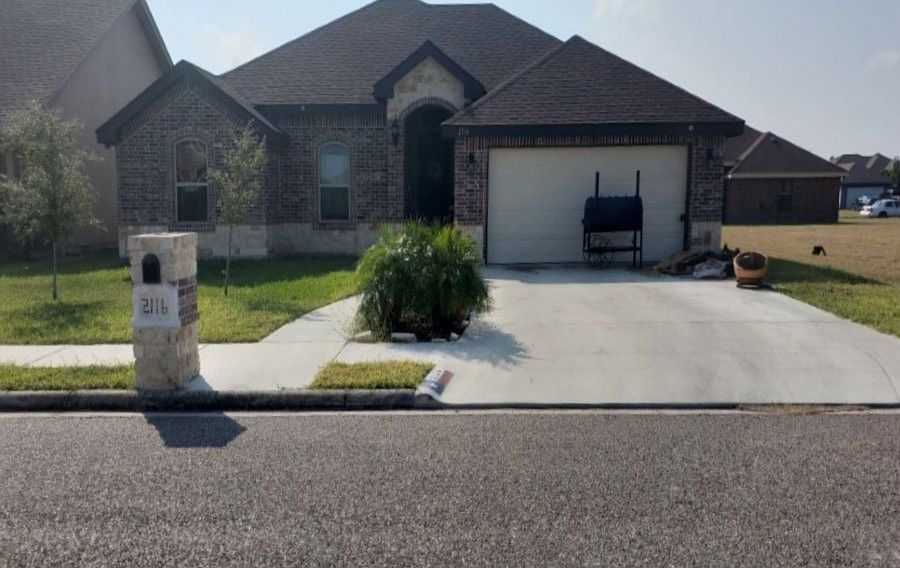 1st image of 2116 Salvador Ave