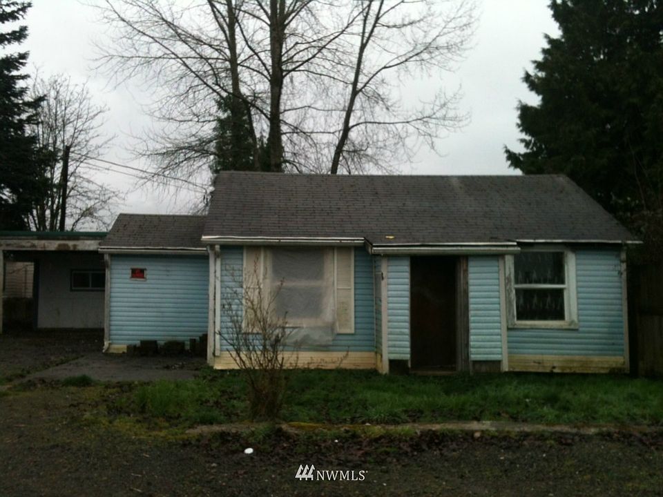 1st image of 202 1/2 E Van Buren Street