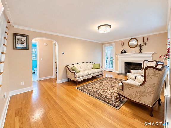 4th image of 462 Broadview Terrace