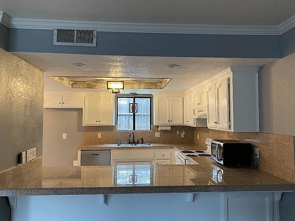 2nd image of 3381 La Canada Dr APT 10