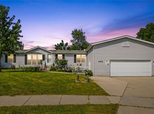 4434 Megan Ct NW, Cedar Rapids, IA 52405
