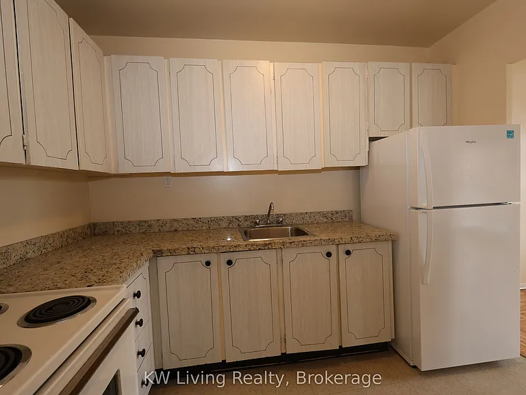 480 Lakeshore Rd E #309 — Photo 15
