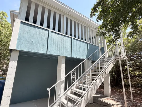 840 30th Ave S #2, Saint Petersburg, FL 33705