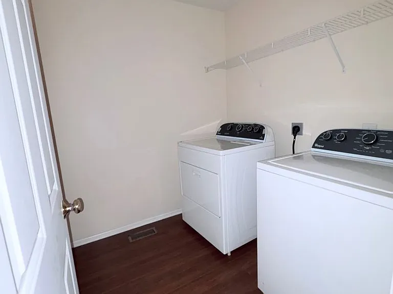 7735 Royal Park Dr — Photo 13