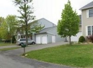 26 Dublin Ct, Latham, NY 12110