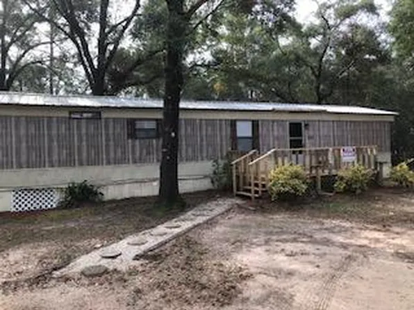 6440 Butternut Dr, Milton, FL 32583