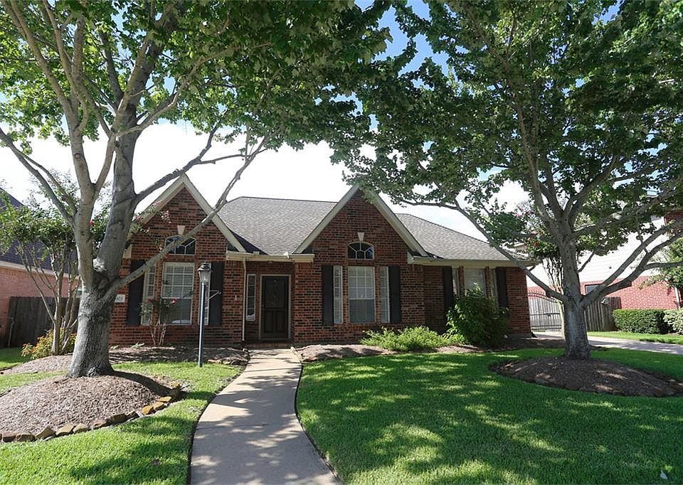 1st image of 5103 Playa Dr