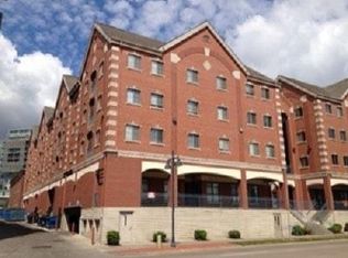 327 E College St APT 1737, Iowa City, IA 52240