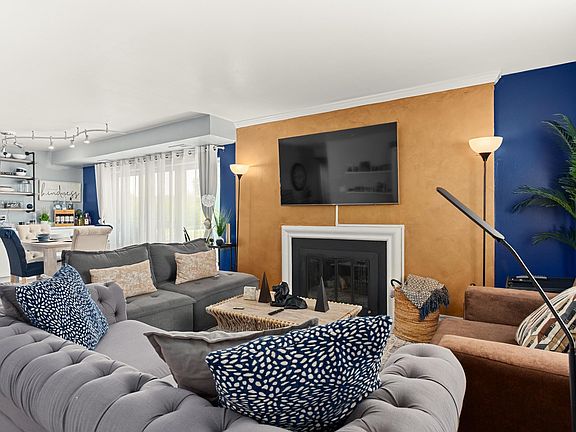 5th image of 4900 N Knoxville Ave APT 116A