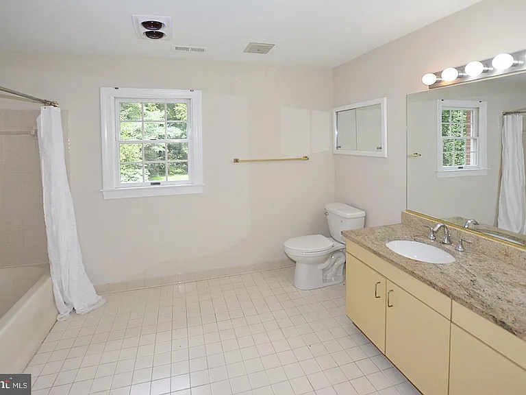 10190 Akhtamar Dr — Photo 26