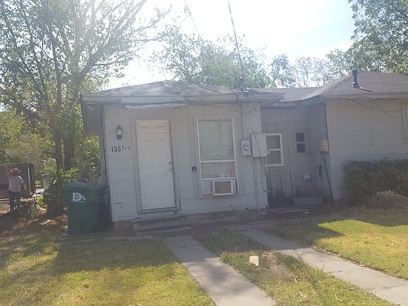 5th image of 1007 Avenue A APT 2