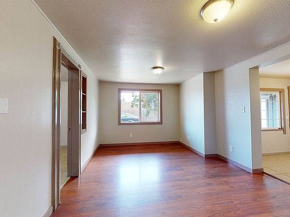 2nd image of 11312 N Skagit St