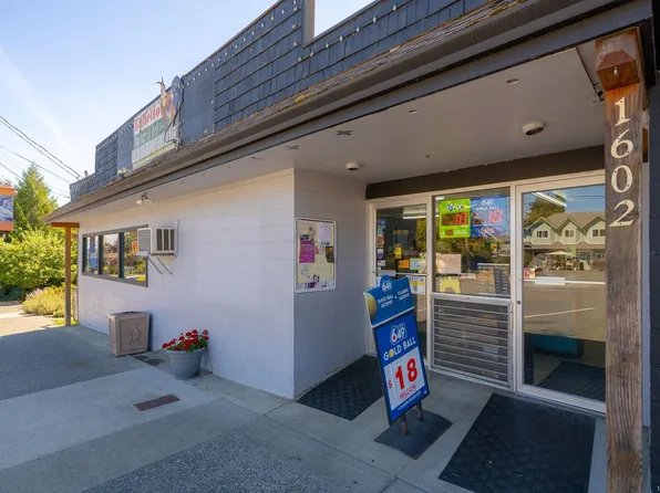 1602 Joan Ave, North Cowichan, BC V0R 1R0