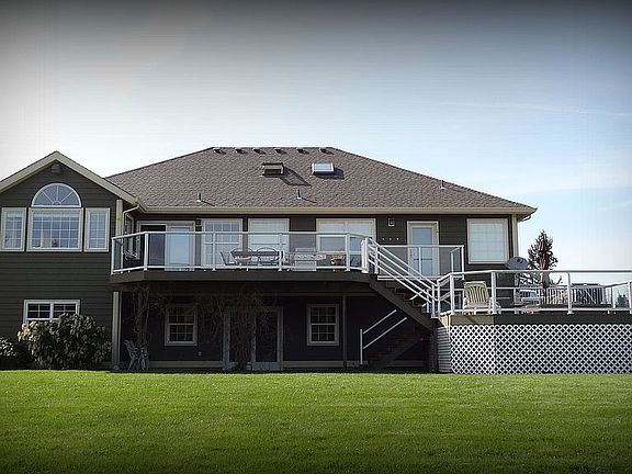 2nd image of 701 SE 318th Pl