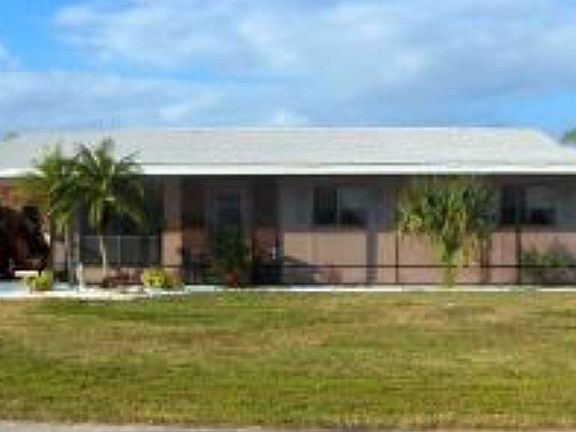 2nd image of 260 E Tarpon Blvd NW