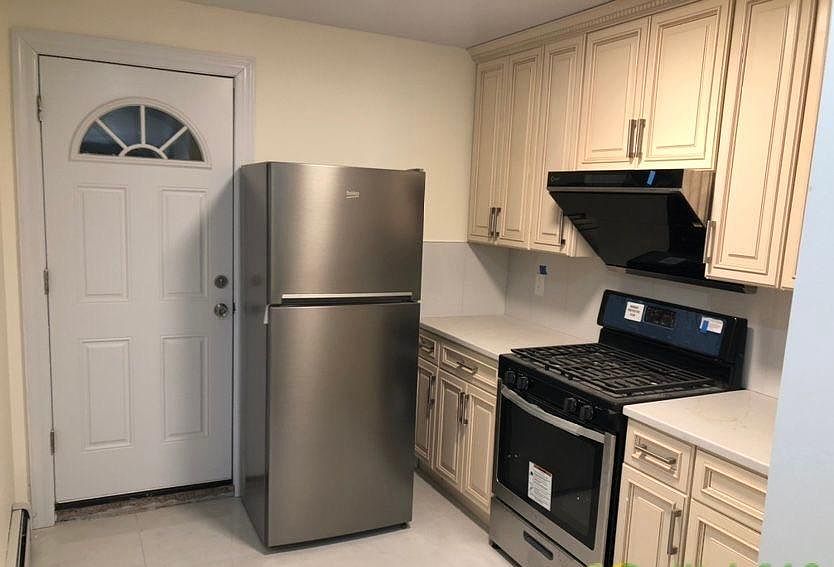 1st image of 25-34 Ericsson St #2