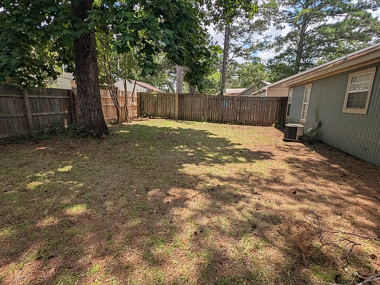 107 E Fontana Cir — Photo 11