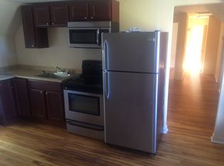 12 Grove St #2, Upton, MA 01568