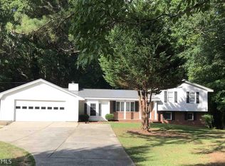 111 Sams Dr, Fayetteville, GA 30214