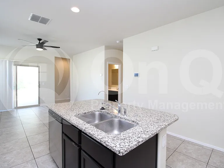 11605 E Lupine Ln — Photo 3