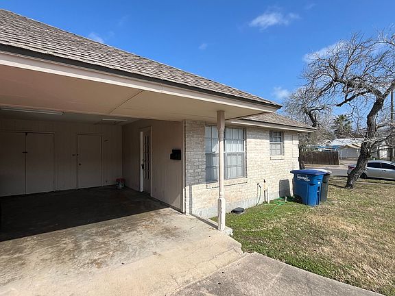 2nd image of 4805 Lavaca Dr
