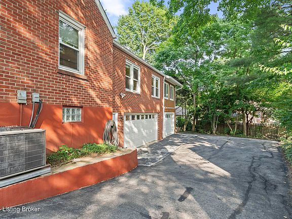 4th image of 2136 Trevilian Way