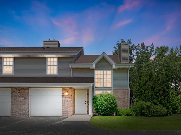 617 Westfield WAY #F, Pewaukee, WI 53072