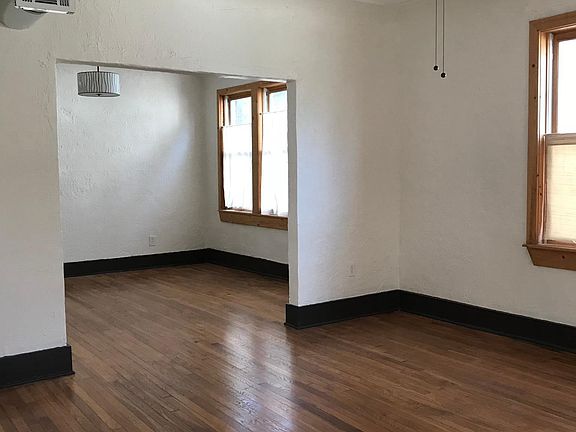 3rd image of 821 Maury St #1