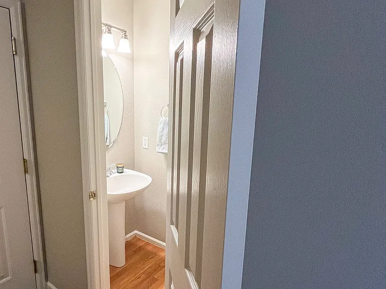 1528 Braewood Ave — Photo 43