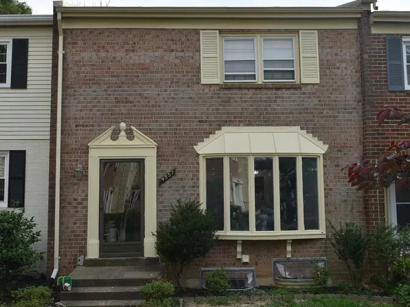 4557 King Edward Ct, Annandale, VA 22003
