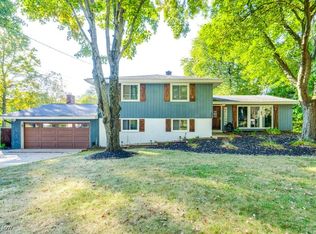 395 Spring Pond Rd, Northfield, OH 44067