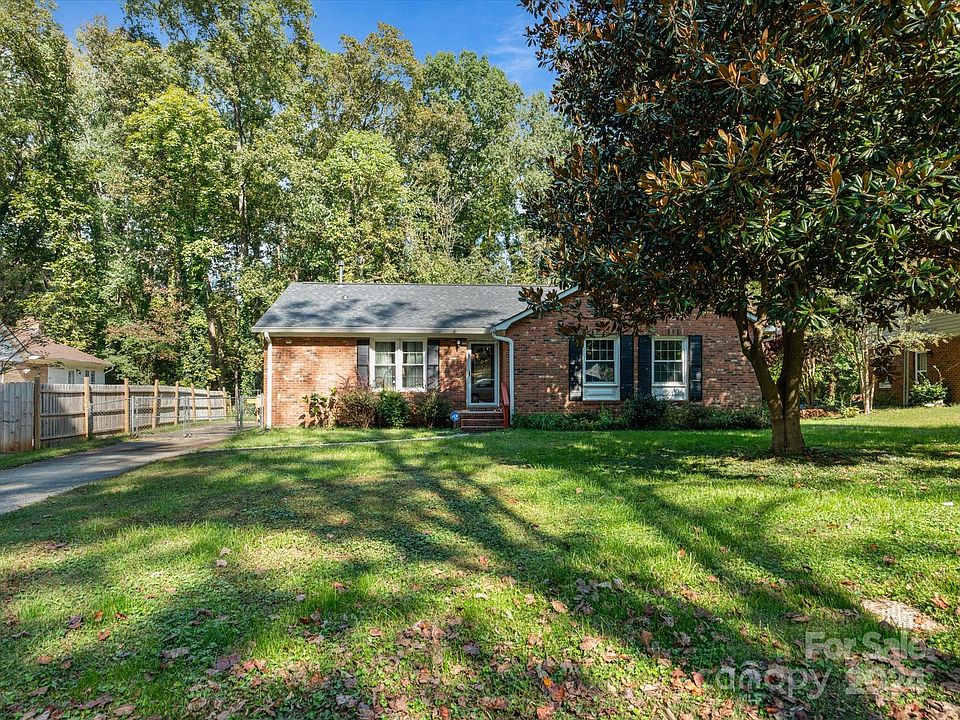1st image of 6221 Cross Creek Ln
