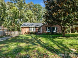 6221 Cross Creek Ln, Charlotte, NC 28212