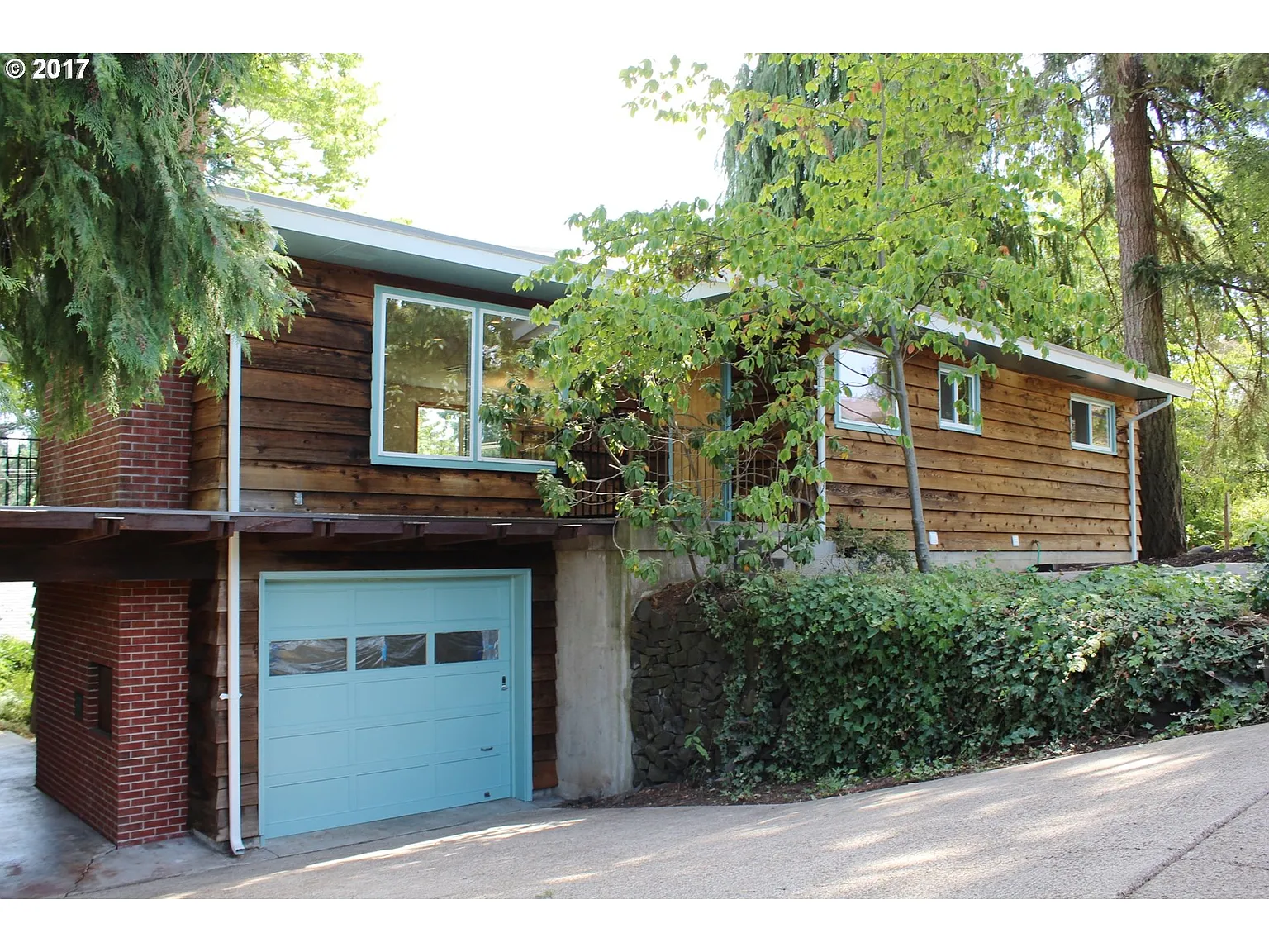 2765 Onyx St photo 1