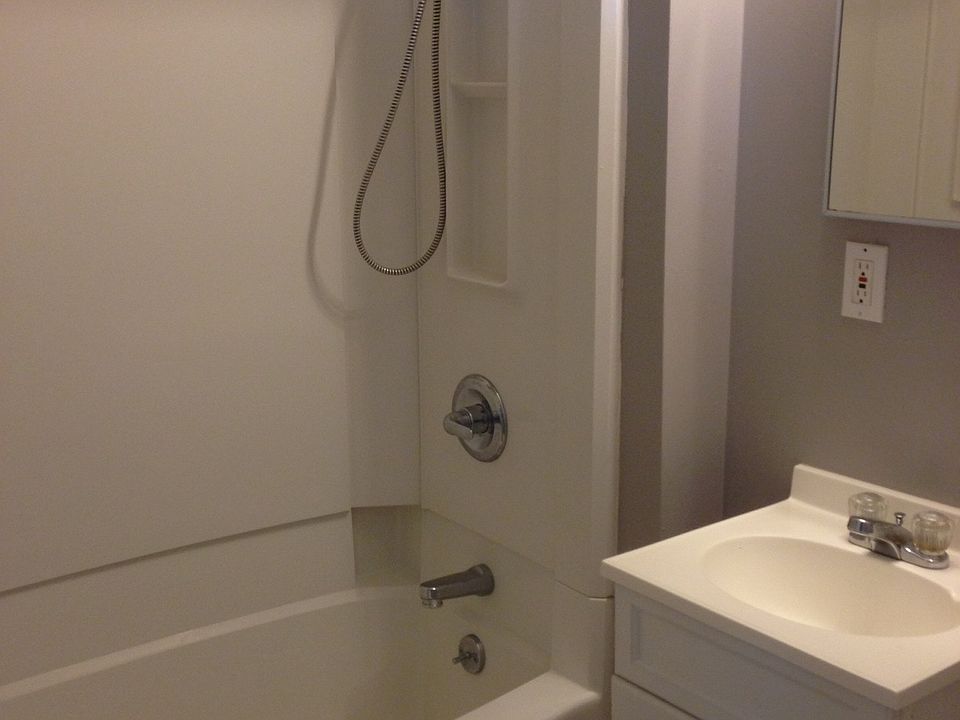 2nd image of 1303 N Berkley Ave