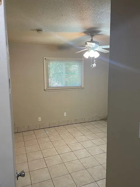 2 bed, 640 sqft, $950 — Photo 1