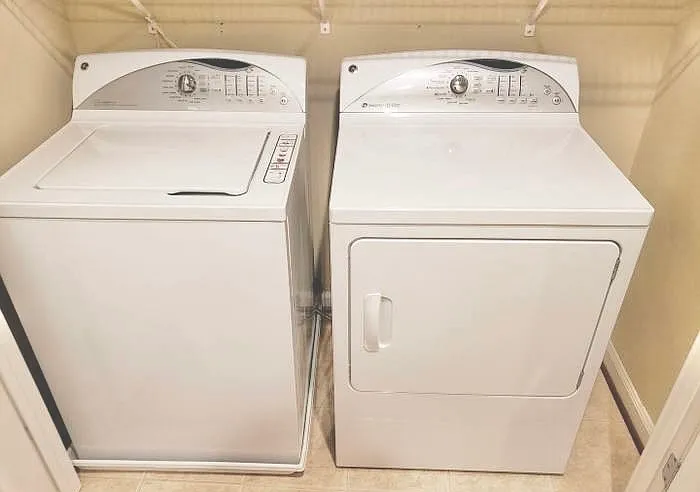 Upper level laundry