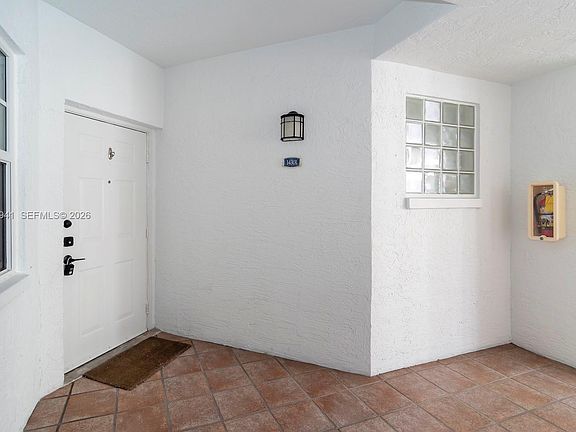4th image of 3215 NE 184th St APT 14301