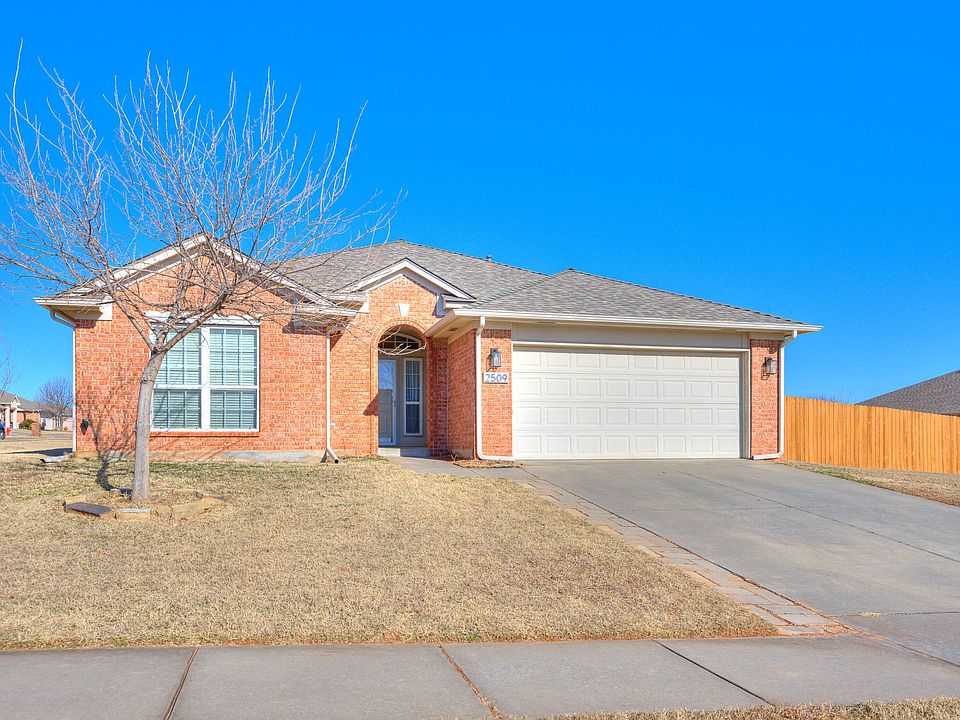 1st image of 2509 Woodsong Dr