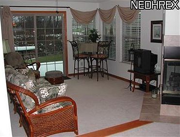 5th image of 131 N Aspen Ct