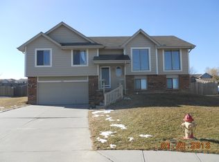 2213 Kara Cir, Papillion, NE 68133