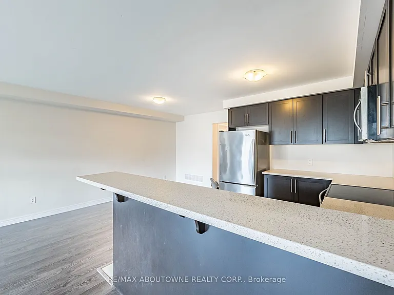 81 Pettitt Dr — Photo 14