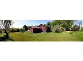 30 Whippletree Ln, Amherst, MA 01002